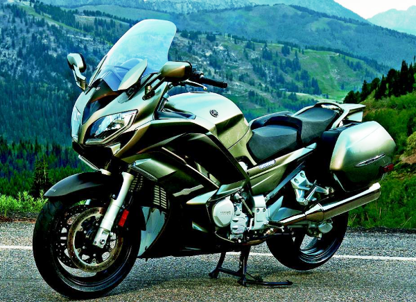 yamaha 1300